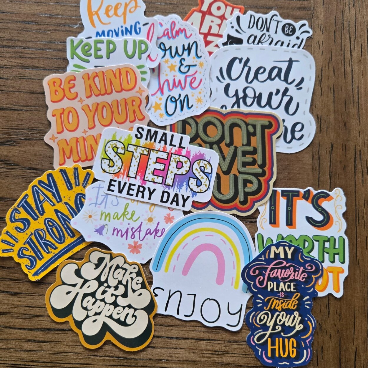 Motivational lettering stickers included in the kit